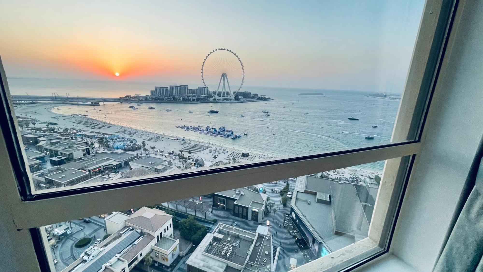 Jbr Beachfront Luxe Apartment All Rooms Sea Facing Dubai Exteriör bild